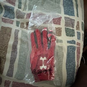 UTAH COLLEGE FOOTBALL GLOVES